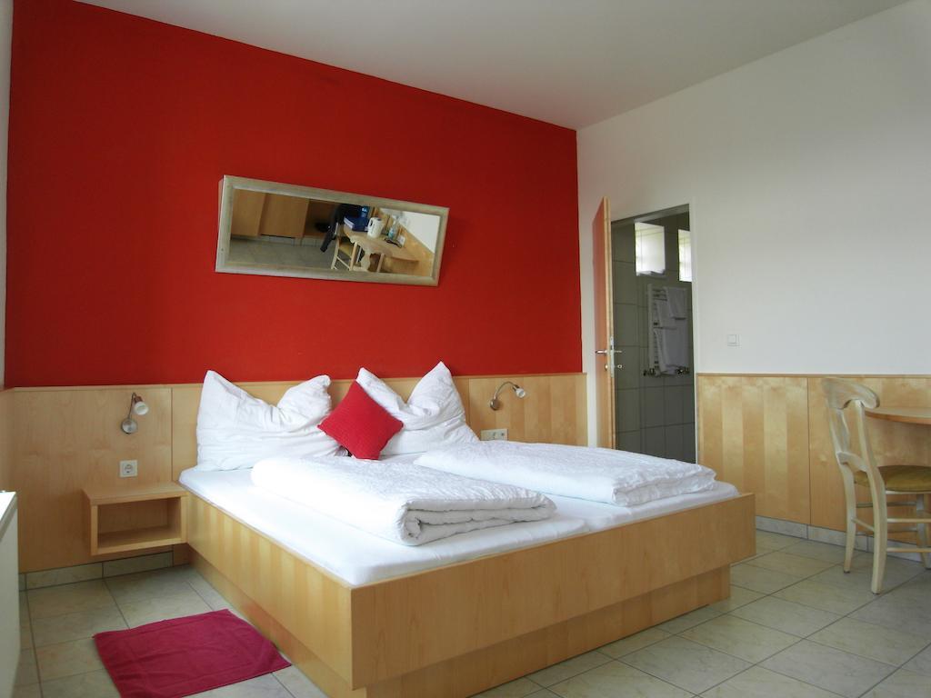 Weinhotel Kirchenwirt กอลส์ ห้อง รูปภาพ