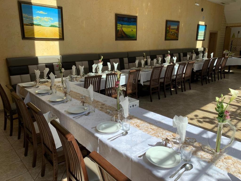Weinhotel Kirchenwirt กอลส์ ภายนอก รูปภาพ